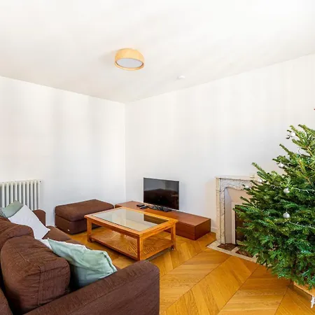 Guestready - Confort Familial Avec Balcon Appartamento Parigi