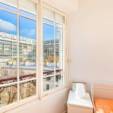 Guestready - Confort Familial Avec Balcon * Paris